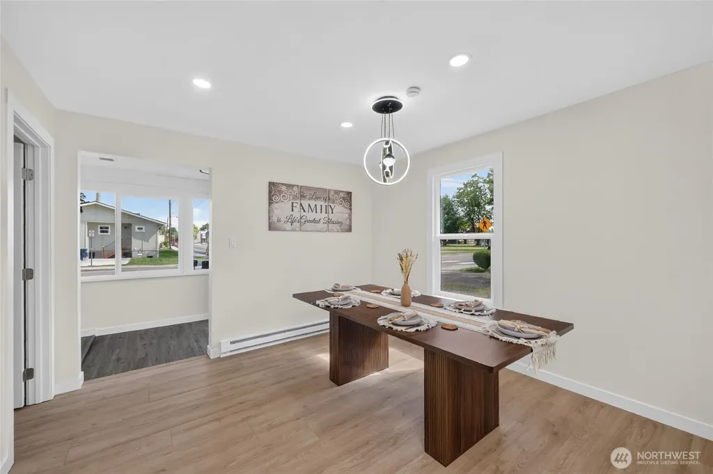 303 Lincoln Street Everson WA 98247