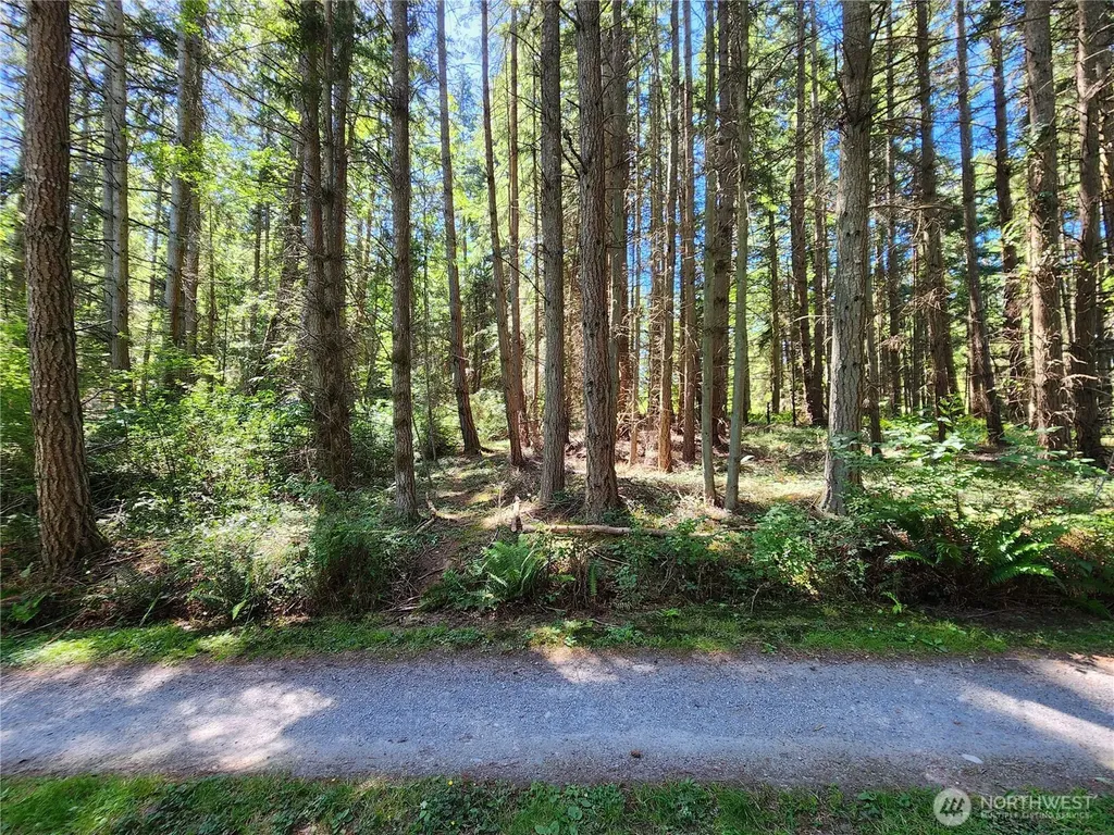 98249 Lancaster Road Freeland WA 98249