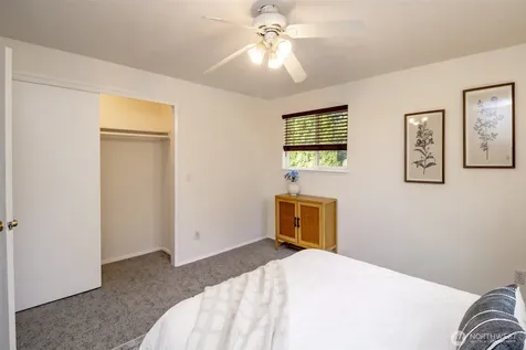 618 21st Street SE Puyallup WA 98372