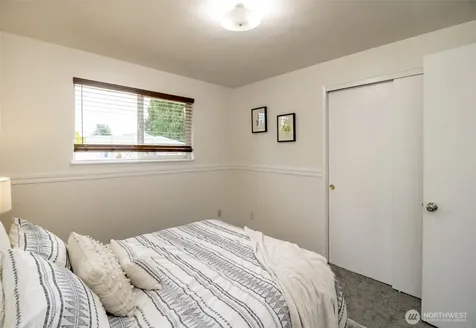 618 21st Street SE Puyallup WA 98372