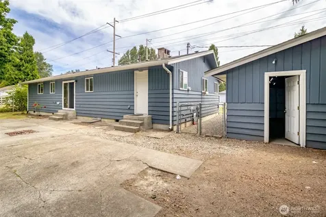 618 21st Street SE Puyallup WA 98372
