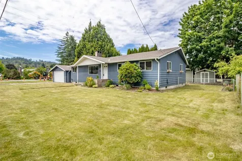 618 21st Street SE Puyallup WA 98372