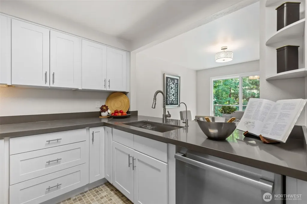 15628 8th Avenue SW Burien WA 98166