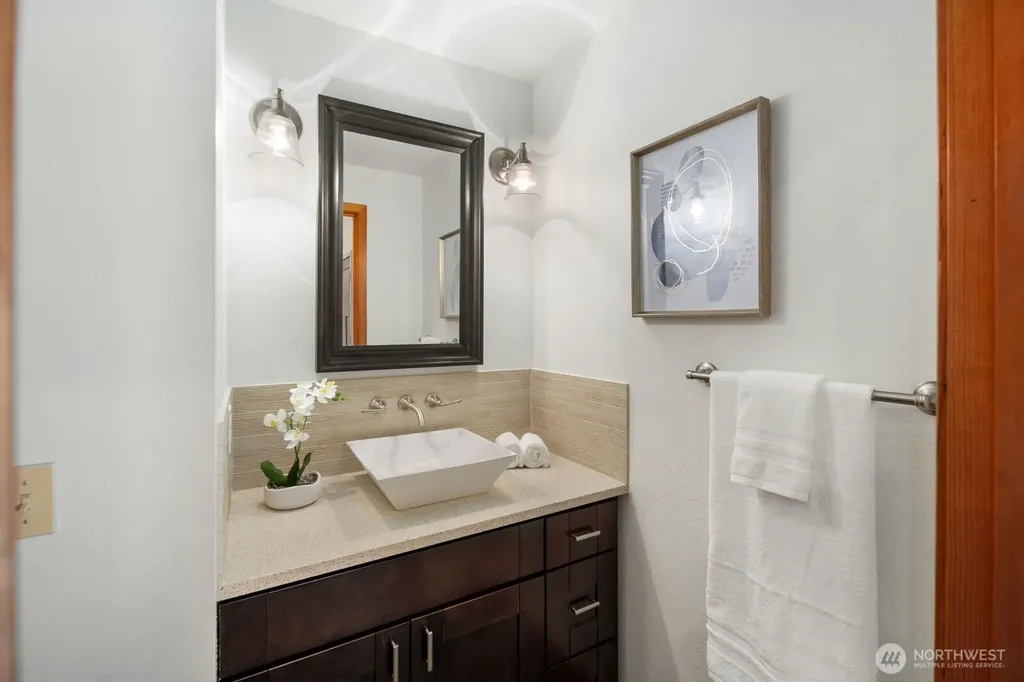 15826 266th Avenue SE Issaquah WA 98027