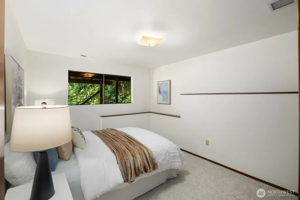 15826 266th Avenue SE Issaquah WA 98027