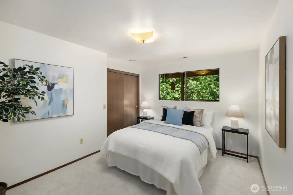 15826 266th Avenue SE Issaquah WA 98027