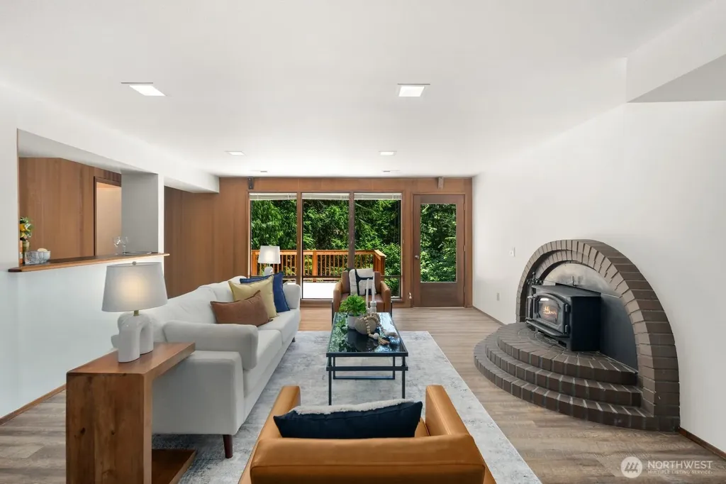 15826 266th Avenue SE Issaquah WA 98027