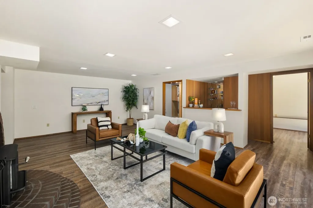 15826 266th Avenue SE Issaquah WA 98027