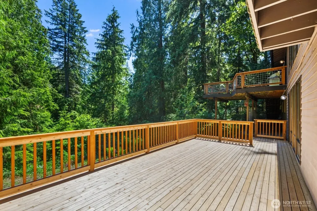 15826 266th Avenue SE Issaquah WA 98027