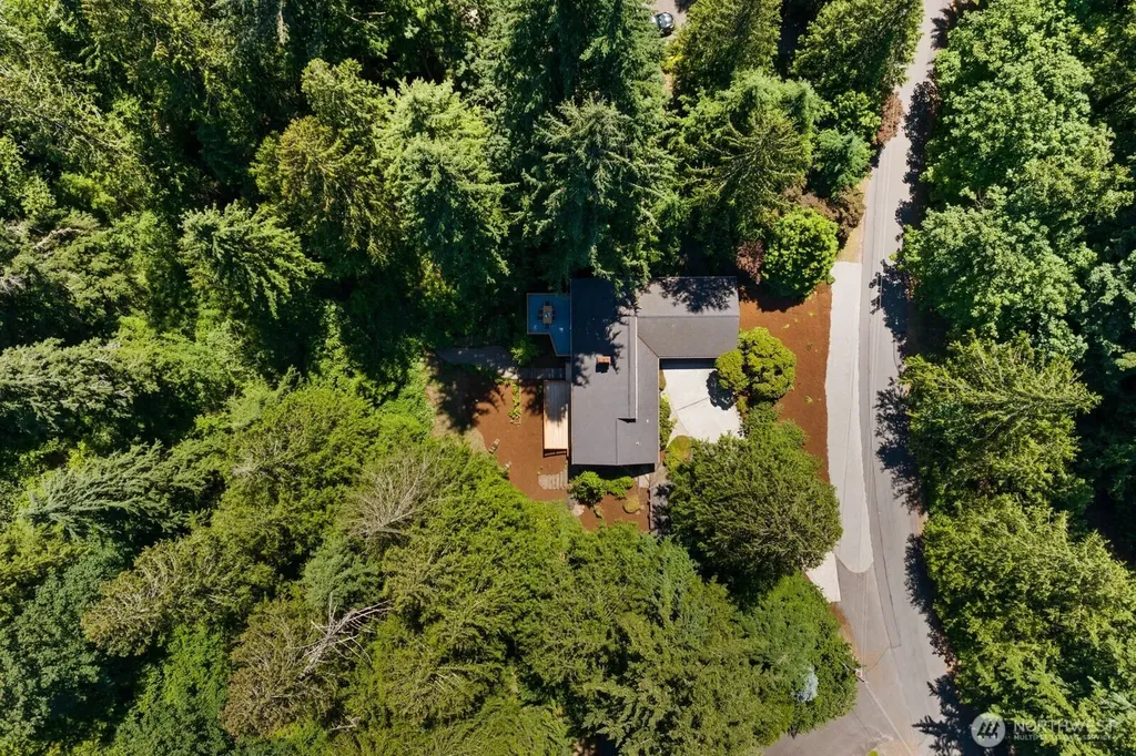 15826 266th Avenue SE Issaquah WA 98027