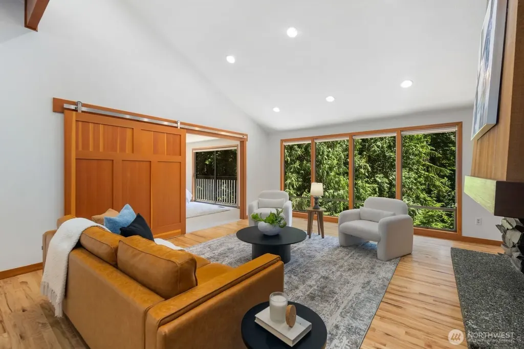 15826 266th Avenue SE Issaquah WA 98027