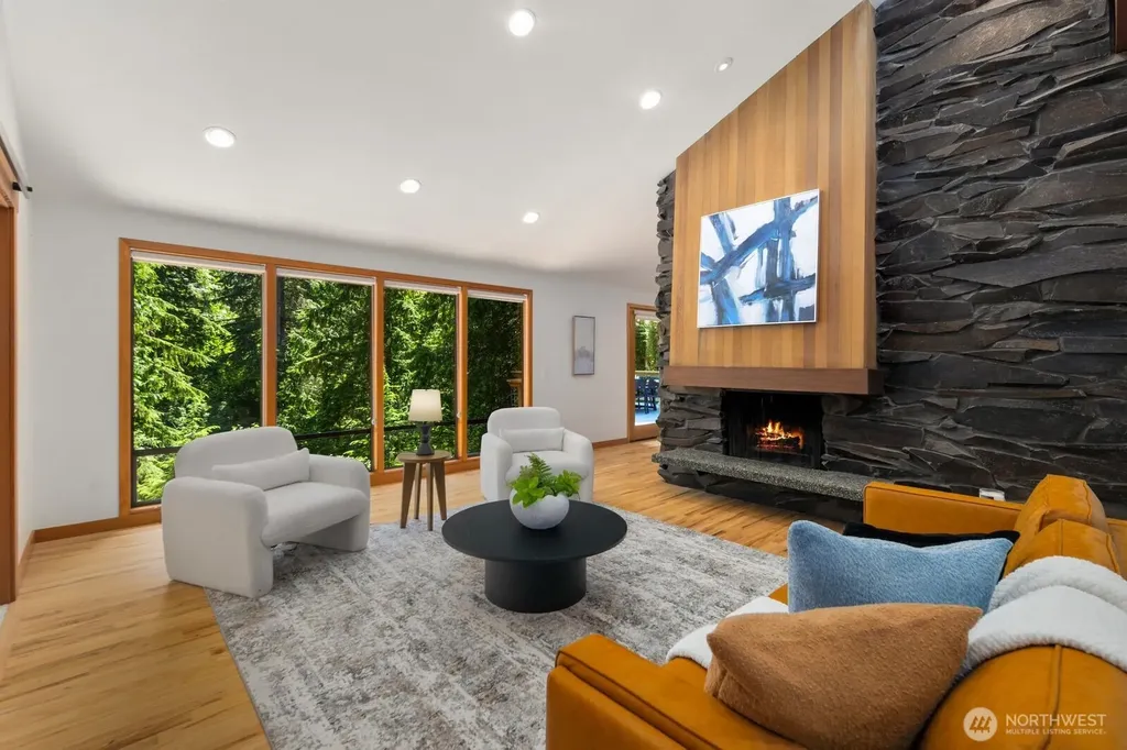 15826 266th Avenue SE Issaquah WA 98027