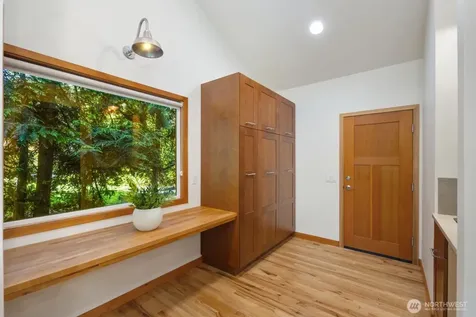15826 266th Avenue SE Issaquah WA 98027
