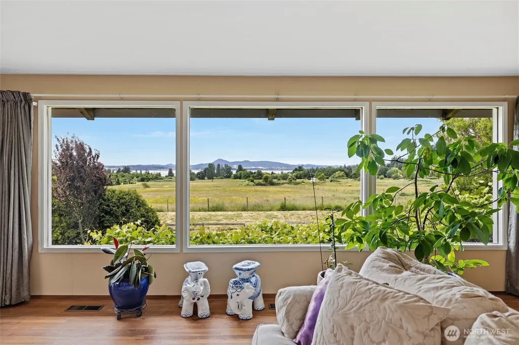 13187 Rector Road Mount Vernon WA 98273
