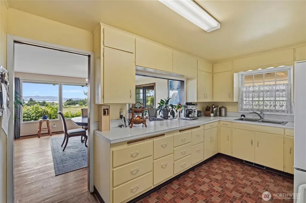 13187 Rector Road Mount Vernon WA 98273