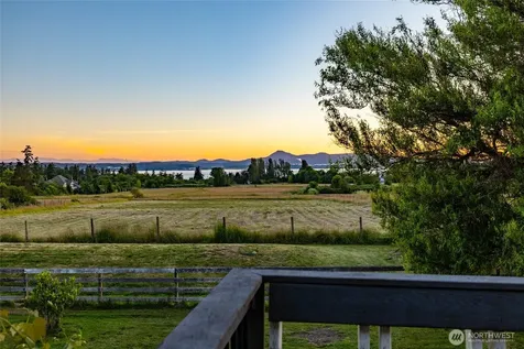 13187 Rector Road Mount Vernon WA 98273