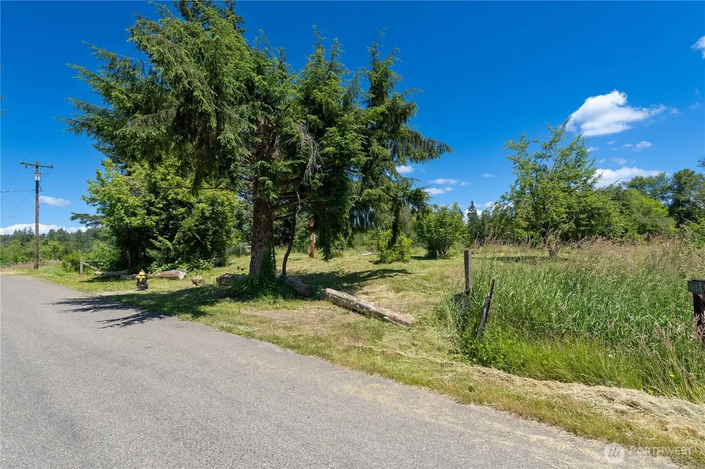 15817 91st Avenue NE Arlington WA 98223