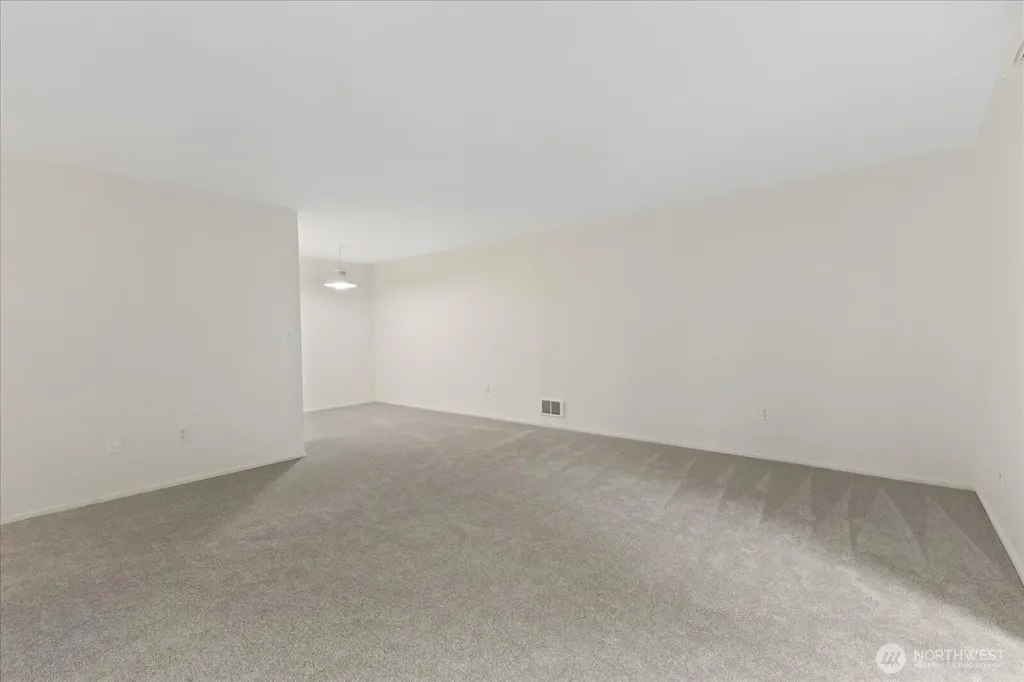 11006 NE 68th Street Kirkland WA 98033