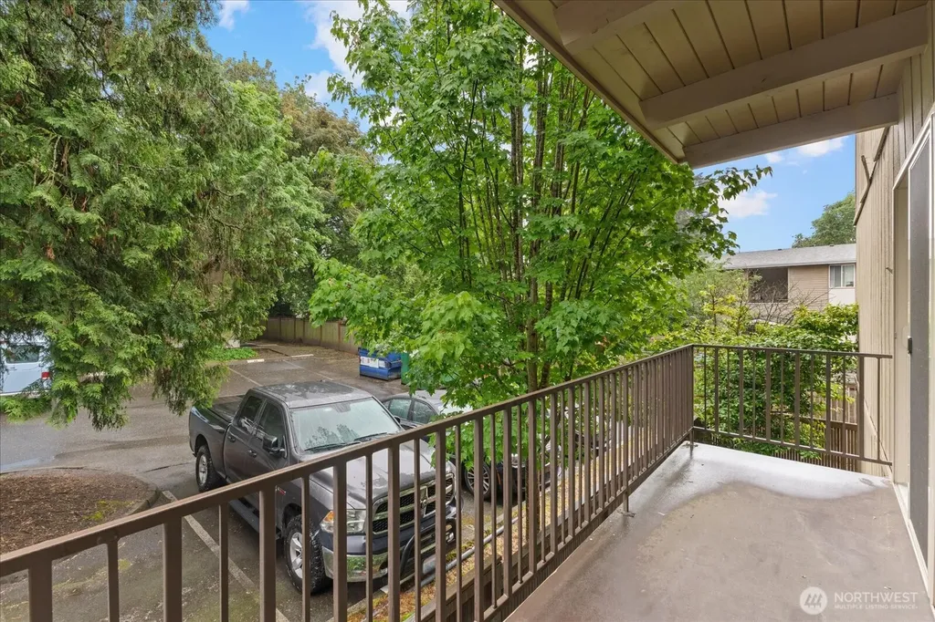 11006 NE 68th Street Kirkland WA 98033