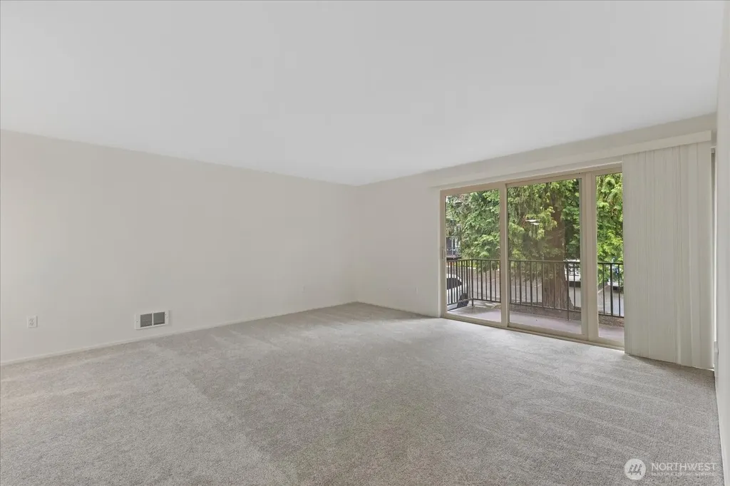 11006 NE 68th Street Kirkland WA 98033
