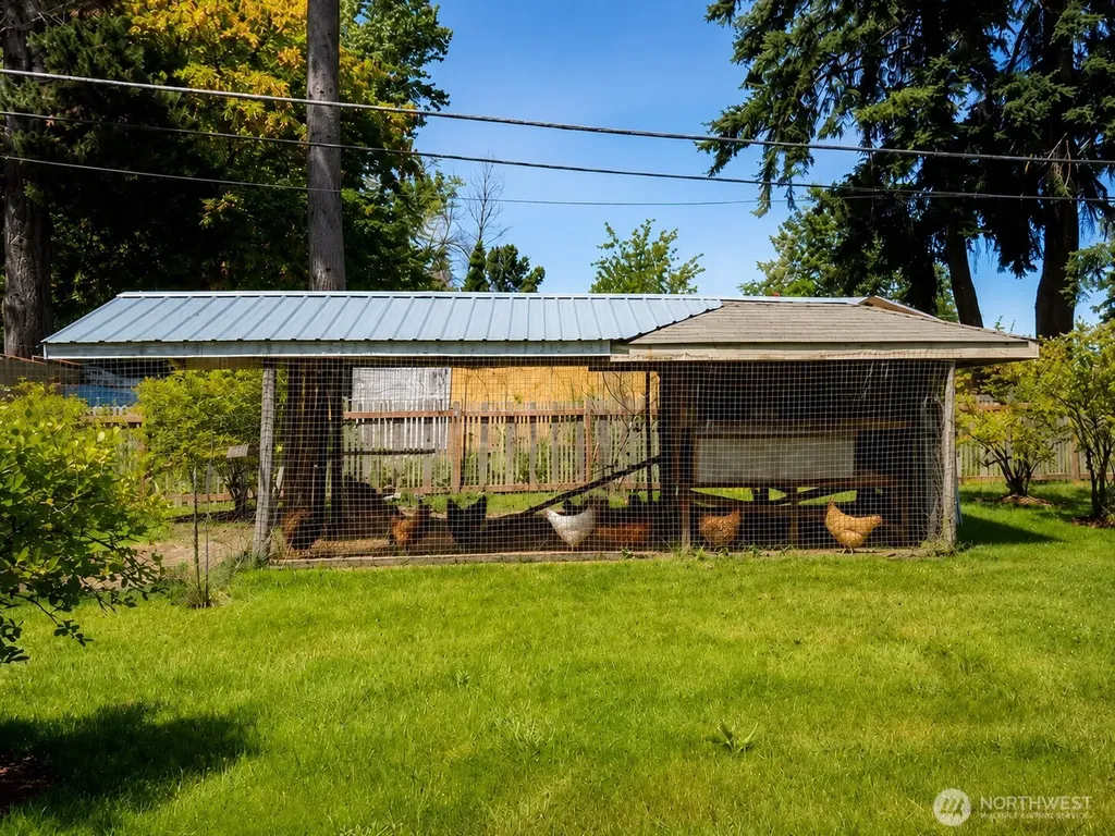 1103 E 71st Street Tacoma WA 98404