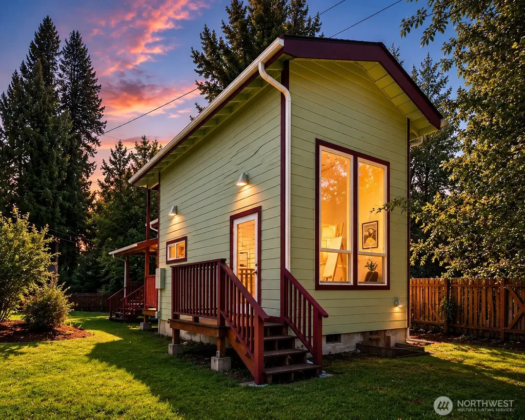 1103 E 71st Street Tacoma WA 98404