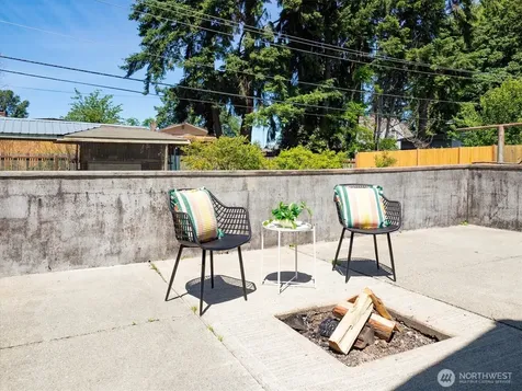 1103 E 71st Street Tacoma WA 98404