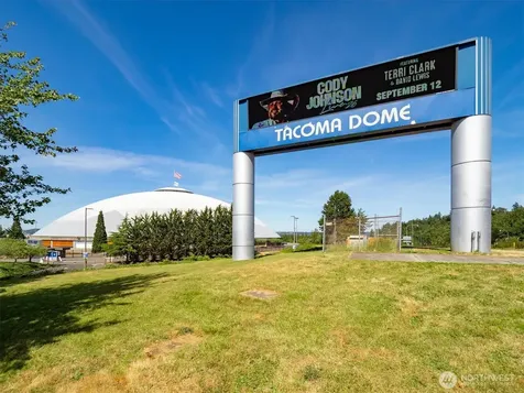 1103 E 71st Street Tacoma WA 98404