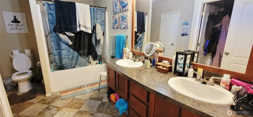 40 SE Foxglove Avenue Shelton WA 98584