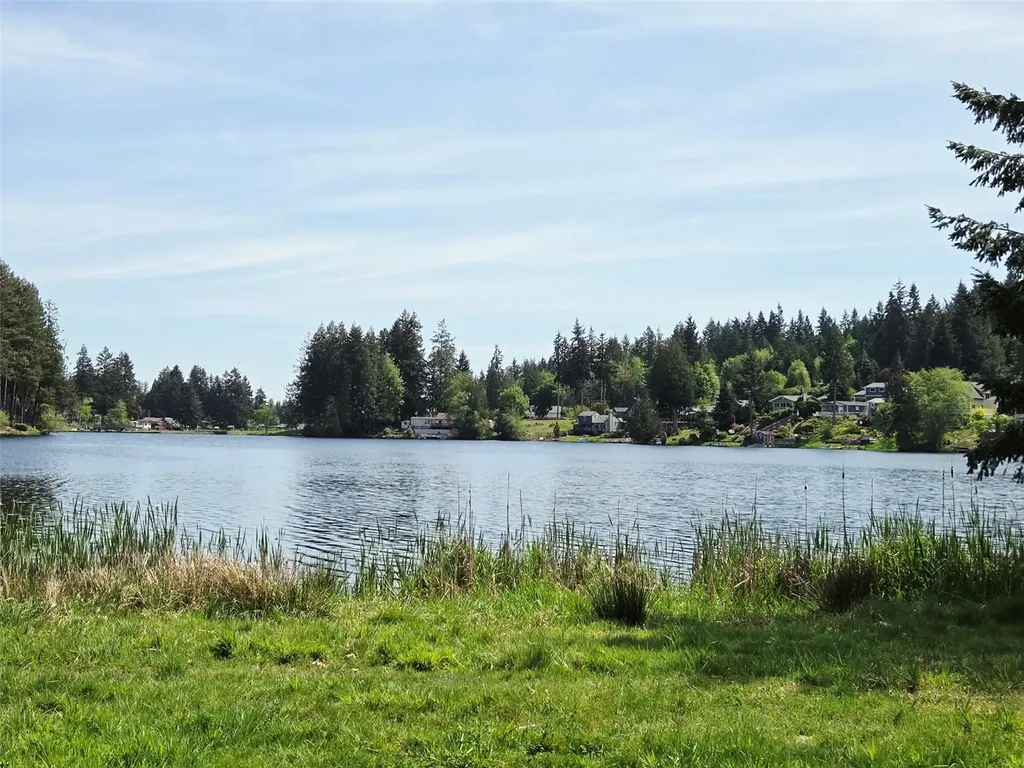 40 SE Foxglove Avenue Shelton WA 98584