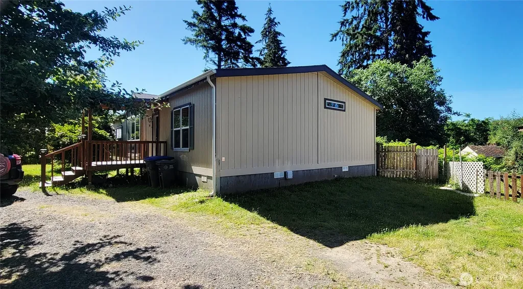 40 SE Foxglove Avenue Shelton WA 98584