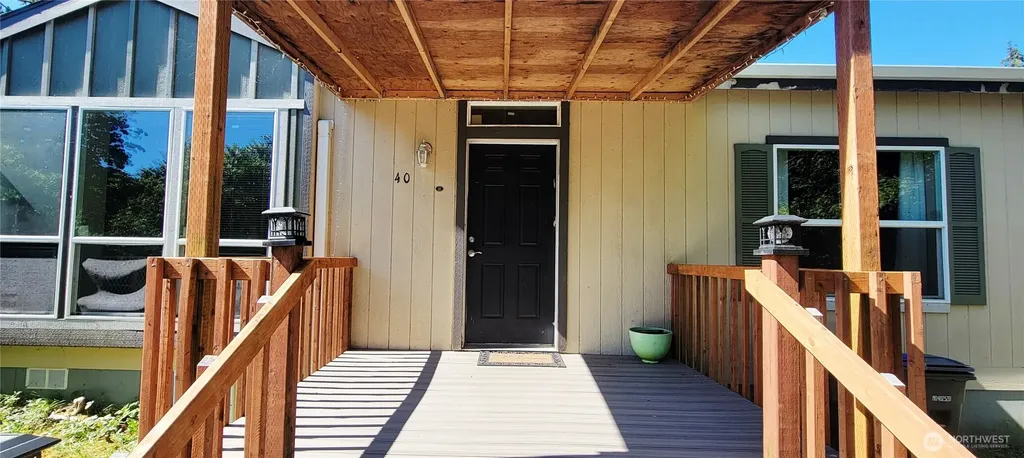 40 SE Foxglove Avenue Shelton WA 98584
