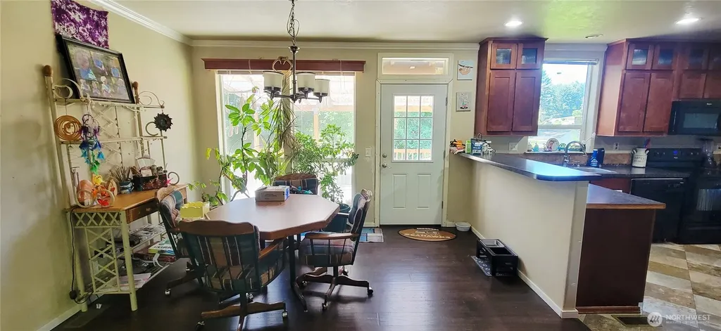 40 SE Foxglove Avenue Shelton WA 98584