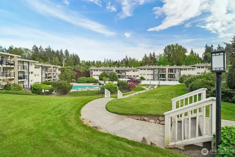 12700 NE 8th Street Bellevue WA 98005