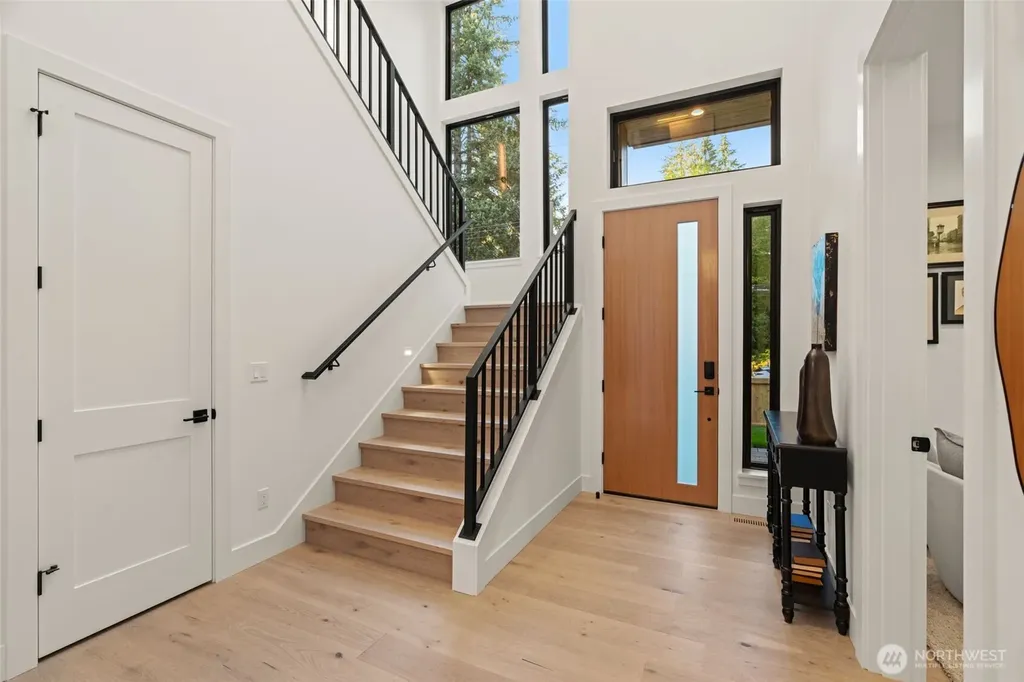 15019 SE 16th Street Bellevue WA 98007