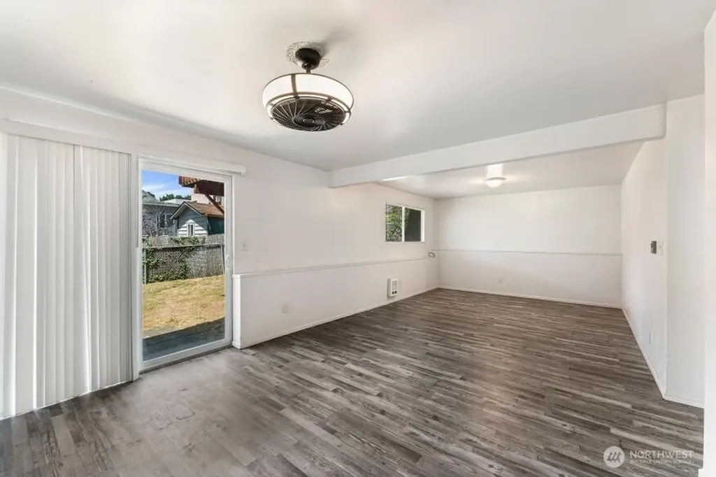 917 28th Avenue S Seattle WA 98144