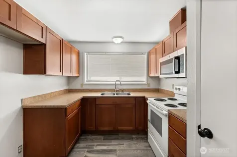 917 28th Avenue S Seattle WA 98144