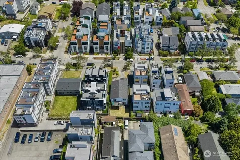 917 28th Avenue S Seattle WA 98144