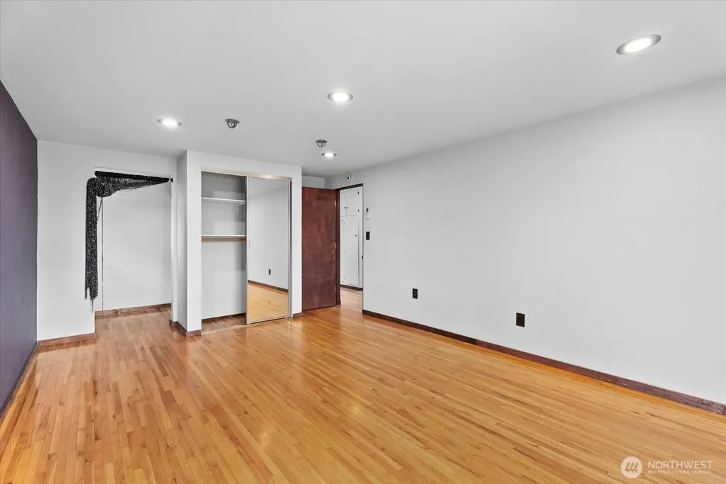 8724 16th Avenue SW Seattle WA 98106