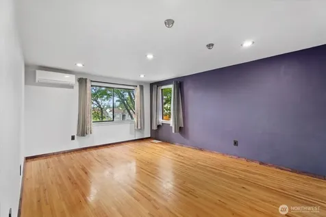 8724 16th Avenue SW Seattle WA 98106