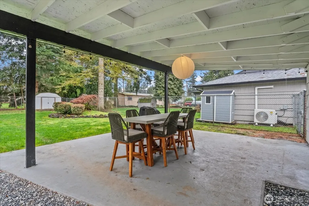 606 25th Street SE Auburn WA 98002