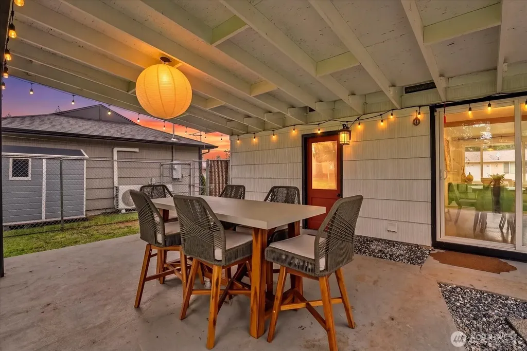 606 25th Street SE Auburn WA 98002