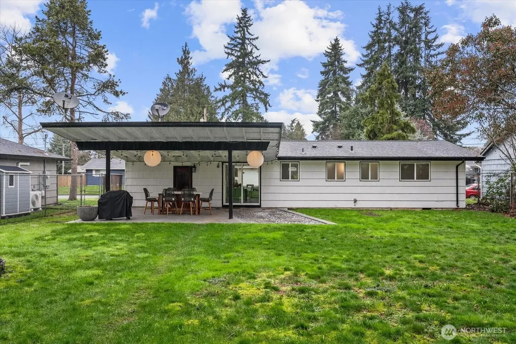 606 25th Street SE Auburn WA 98002