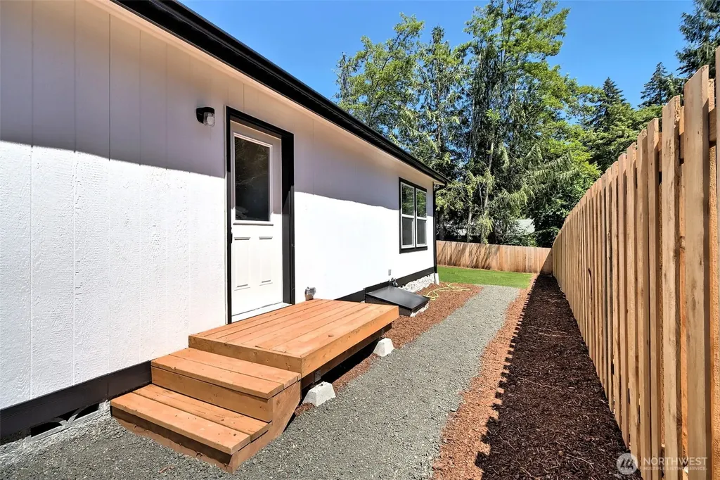 111 E Ashwood Lane Shelton WA 98584