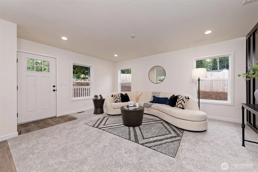 111 E Ashwood Lane Shelton WA 98584