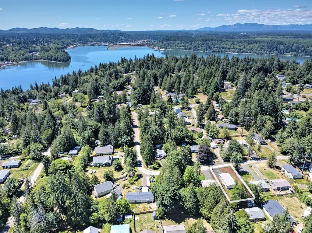 111 E Ashwood Lane Shelton WA 98584