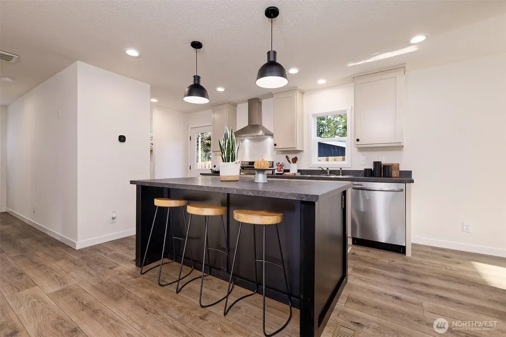 111 E Ashwood Lane Shelton WA 98584