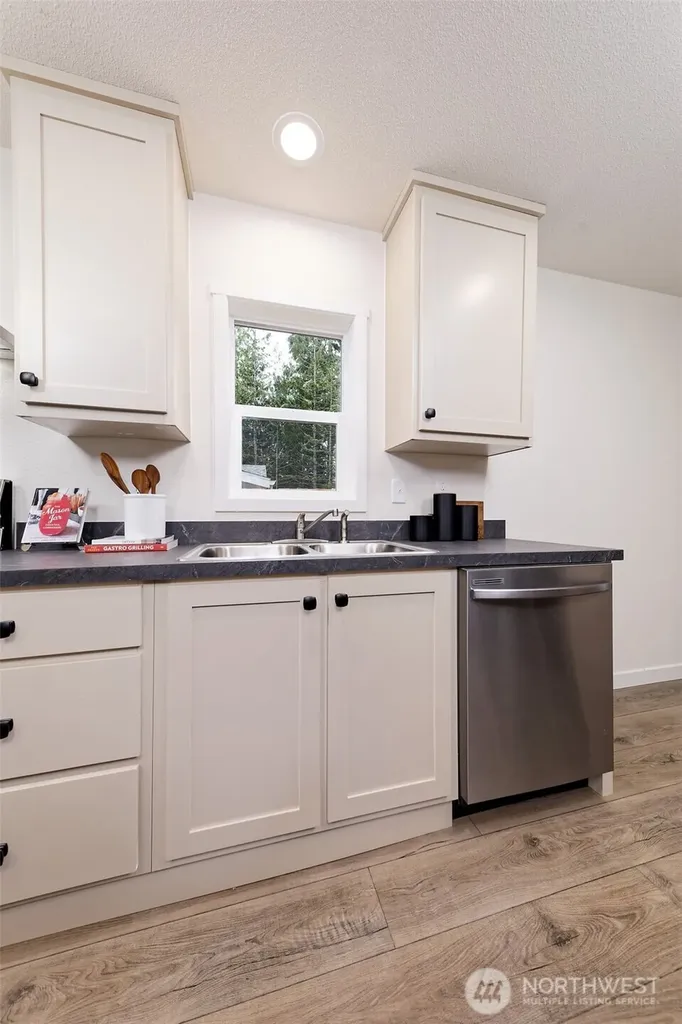 111 E Ashwood Lane Shelton WA 98584