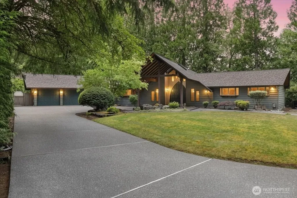 1989 Canterbury Place SW Olympia WA 98512