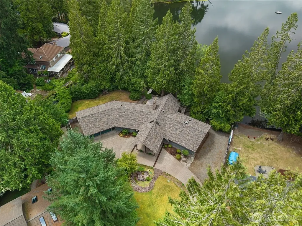1989 Canterbury Place SW Olympia WA 98512